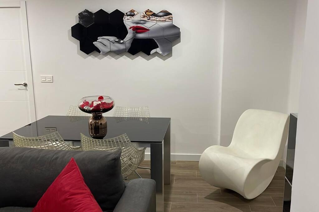Moderno En Apartment